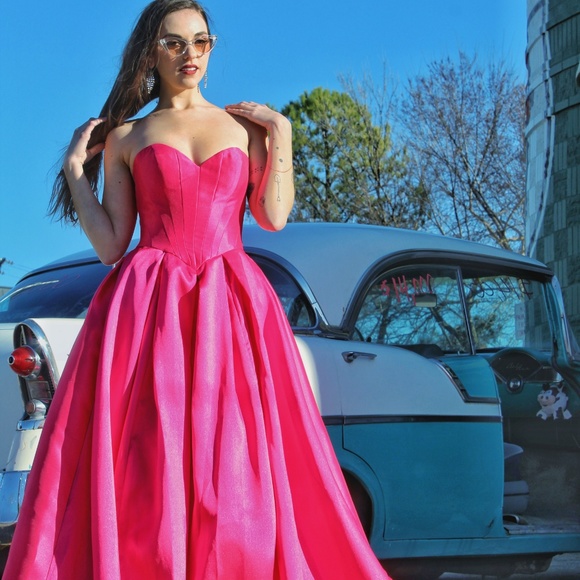 JOVANI Electric Pink Ball Gown *TRAIN*! #39493T - Picture 2 of 8